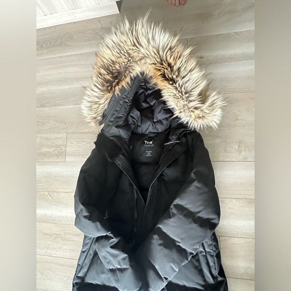 Aritzia St. Anton Parka Jacket - Picture 2 of 2